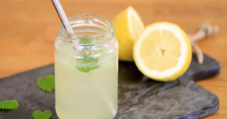 Tåke-lemonade med sitron og agavesirup